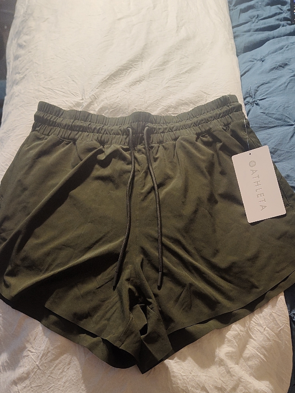 Athleta Olive Green Crossroads Short S Elastic Drawstring Shorts Size SP $65